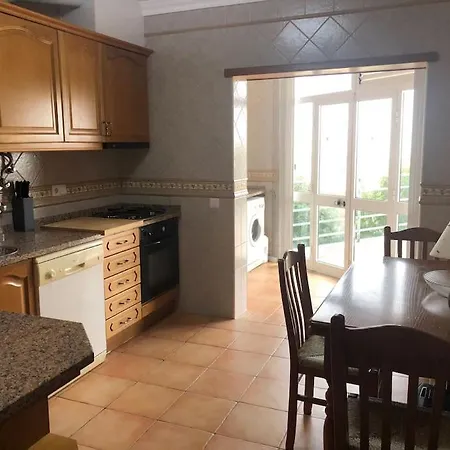 Algarve, - Apartamento Muito Luminoso Com Espacoso Terraco 公寓 培拉